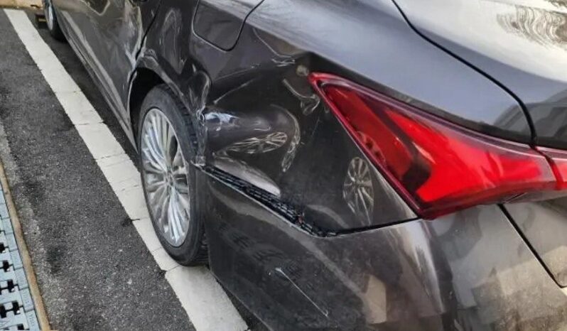 
								TOYOTA Avalon Hybrid full									