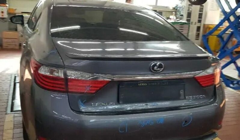 
								LEXUS ES300h full									