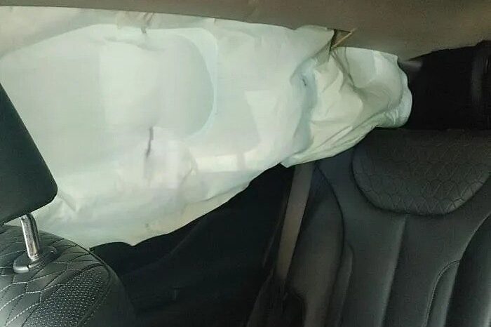 
								HYUNDAI SANTA FE full									