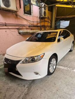 
										LEXUS ES300H full									
