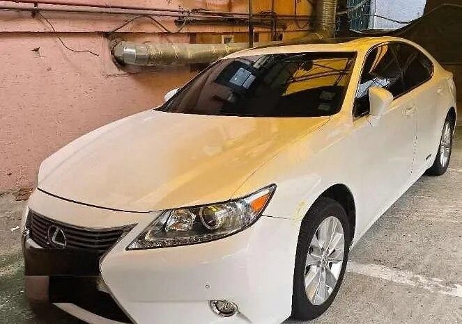 
								LEXUS ES300H full									