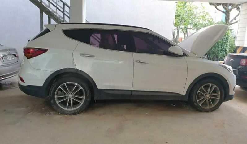 
								HYUNDAI SANTA FE full									