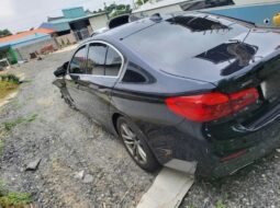 
										BMW 530i full									