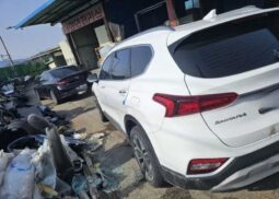 
										HYUNDAI SANTA FE full									