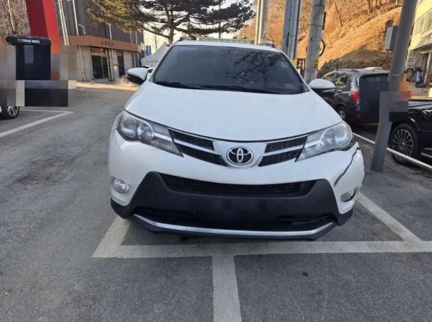 TOYOTA RAV 4