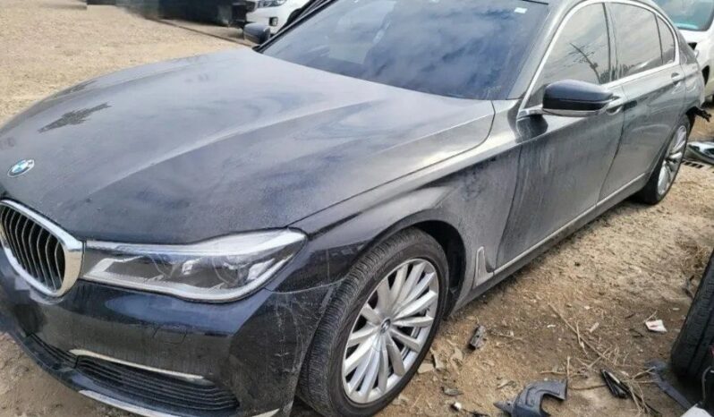 
								BMW 730 full									