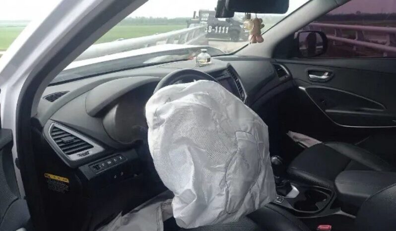 
								HYUNDAI SANTA FE full									