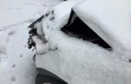 
										HYUNDAI SANTA FE full									