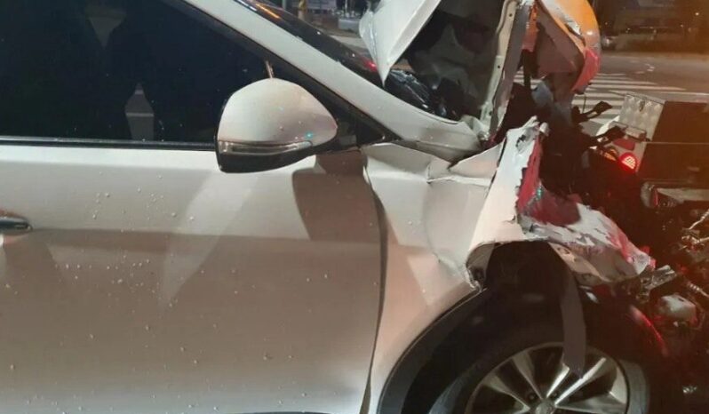 
								HYUNDAI SANTA FE full									