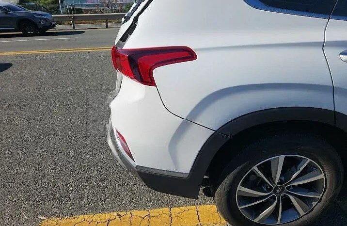 
								HYUNDAI SANTA FE full									