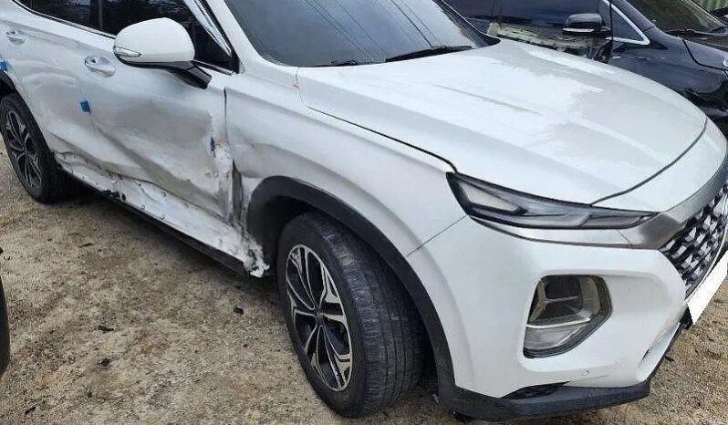 
								HYUNDAI SANTA FE full									