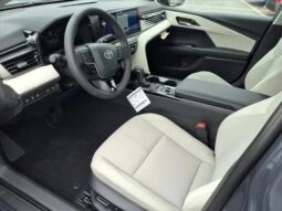 
										TOYOTA CAMRY Hybrid full									