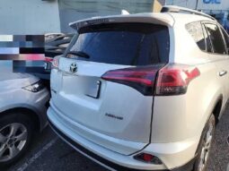 
										TOYOTA RAV 4 full									