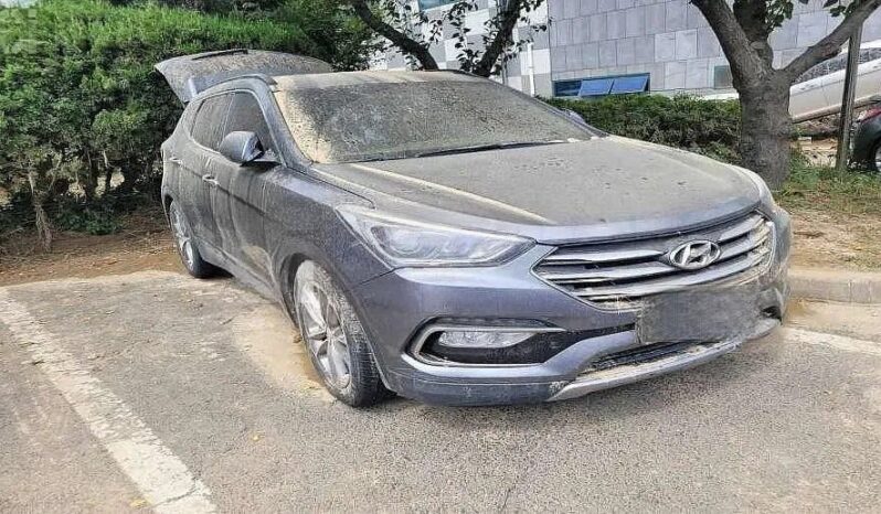 
								HYUNDAI SANTA FE full									