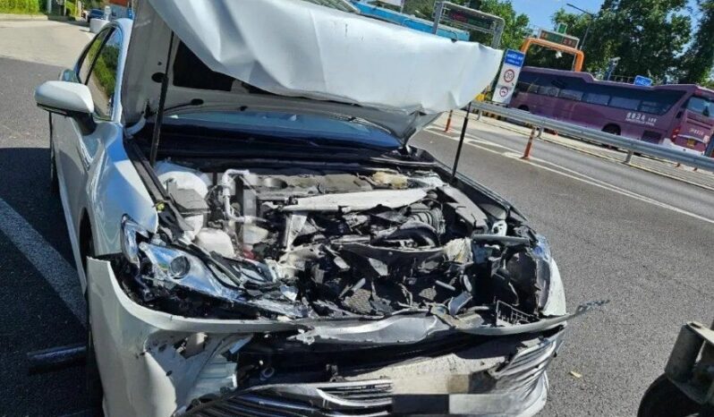 
								TOYOTA CAMRY Hybrid full									