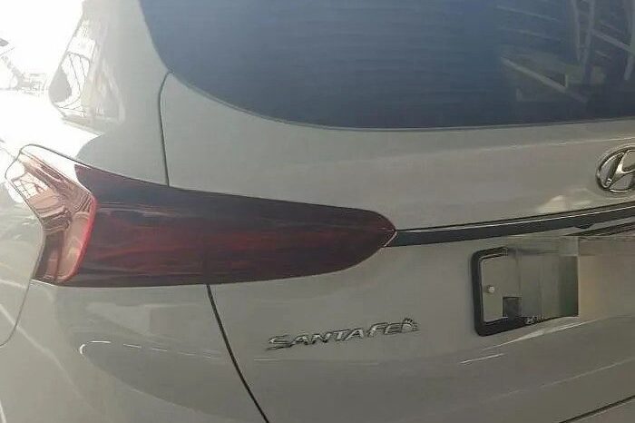
								HYUNDAI SANTA FE full									