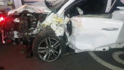 
										HYUNDAI SANTA FE full									