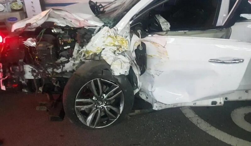 
								HYUNDAI SANTA FE full									