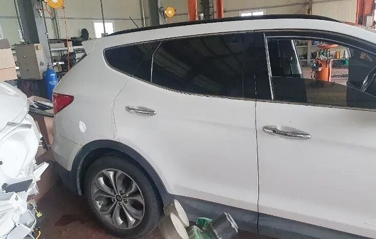 
								HYUNDAI SANTA FE full									
