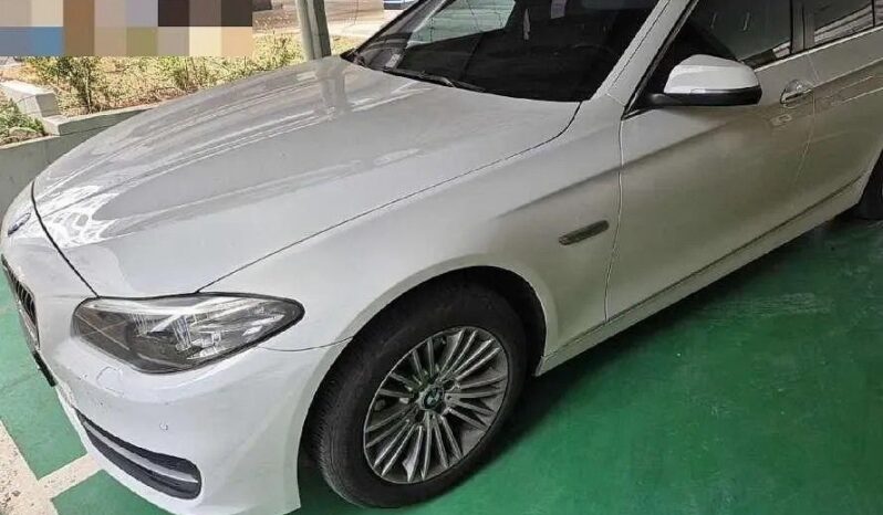 
								BMW 520d Xdrive full									