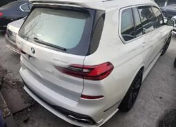 
										BMW X7 xDrive 30d M Sport full									