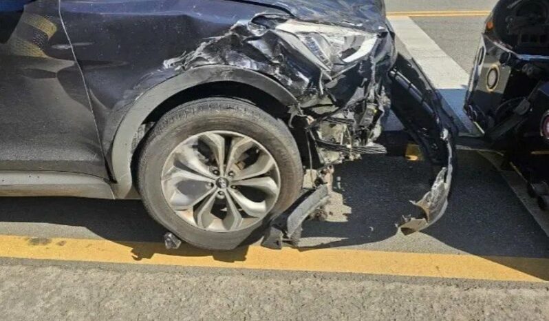
								HYUNDAI SANTA FE full									