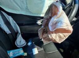 
										HYUNDAI SANTA FE full									