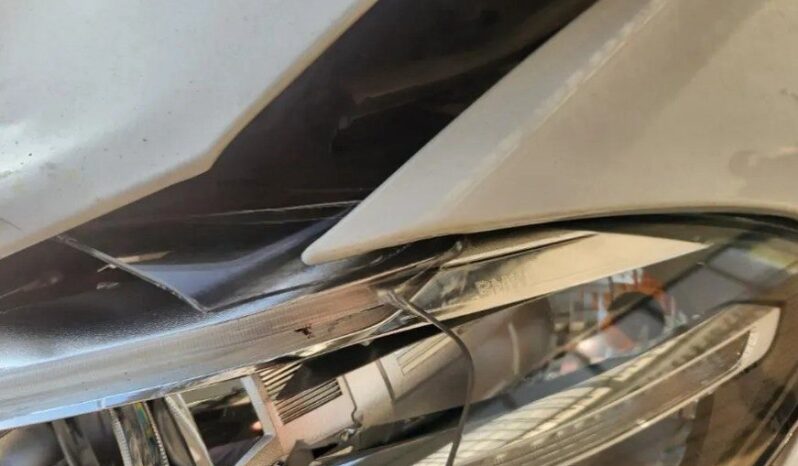 
								BMW 520d Xdrive full									