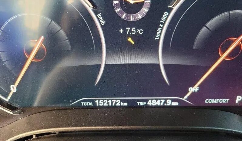 
								BMW 520d Xdrive full									