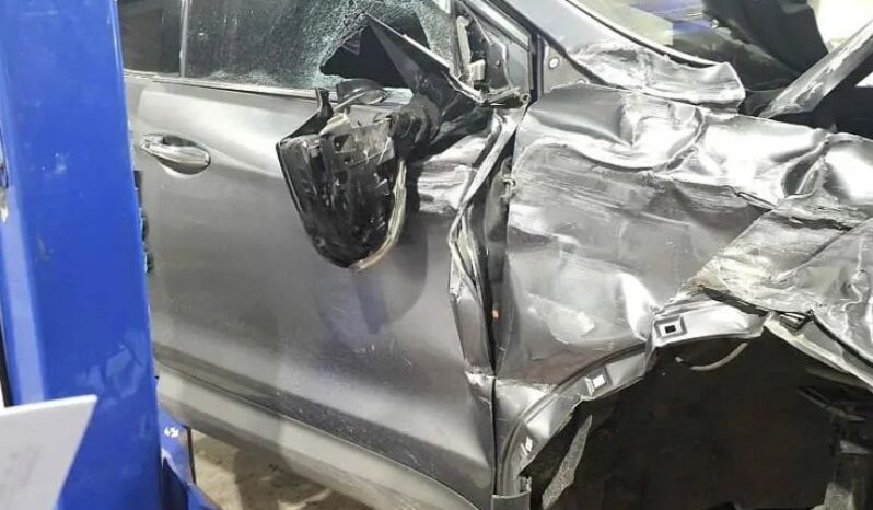 
								HYUNDAI SANTA FE full									
