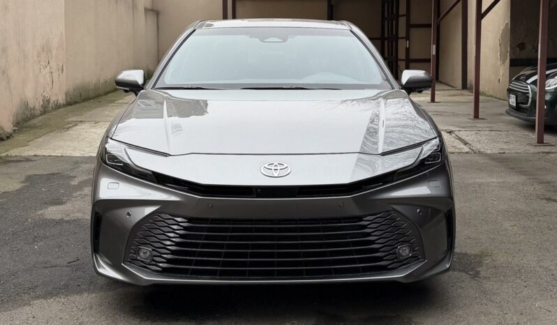 
								TOYOTA CAMRY Hybrid full									