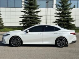 
										TOYOTA CAMRY Hybrid full									