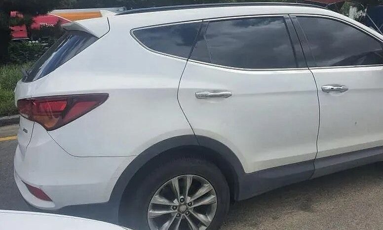 
								HYUNDAI SANTA FE full									