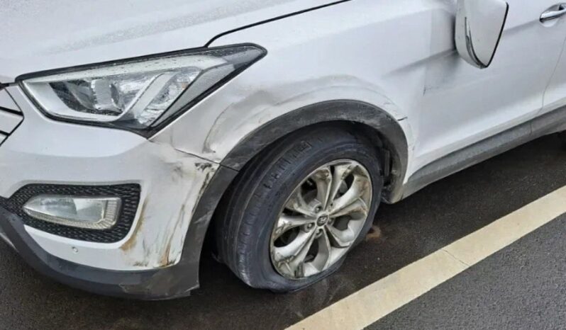 
								HYUNDAI SANTA FE full									