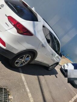 
										HYUNDAI SANTA FE full									