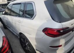 
										BMW X7 xDrive 30d M Sport full									
