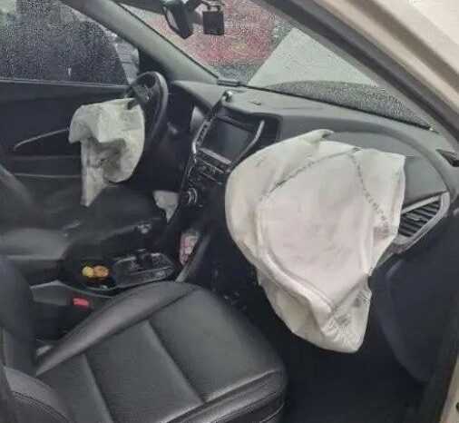 
								HYUNDAI SANTA FE full									