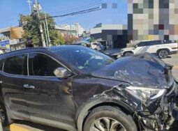 
										HYUNDAI SANTA FE full									