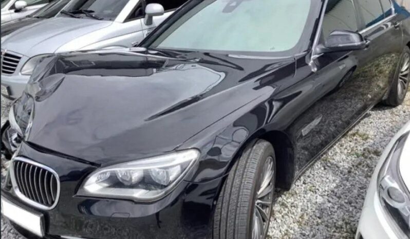 
								BMW 740d xDrive full									