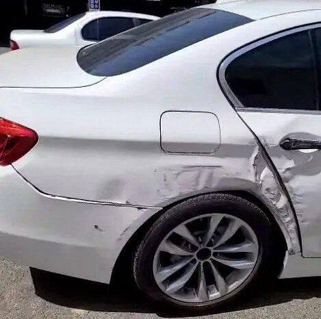 
								BMW 520d Xdrive full									