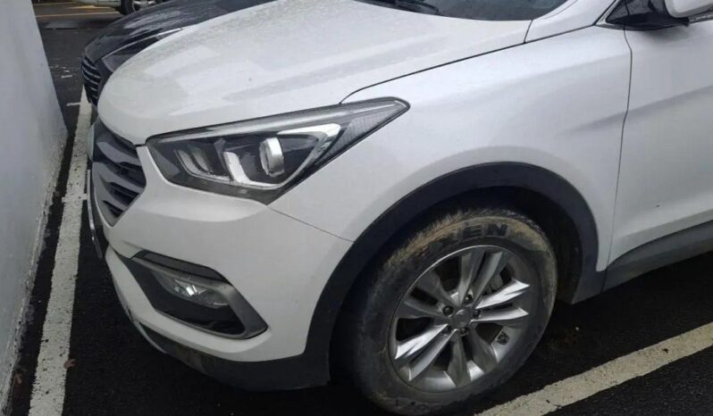 
								HYUNDAI SANTA FE full									