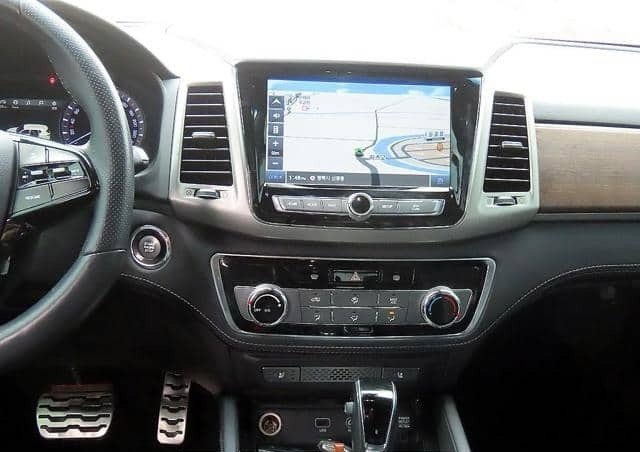 SSANG YONG REXTON
