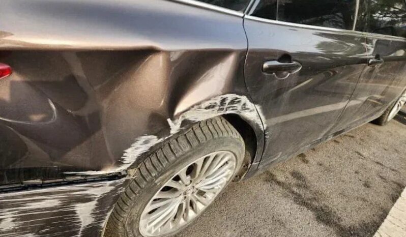 
								TOYOTA Avalon Hybrid full									