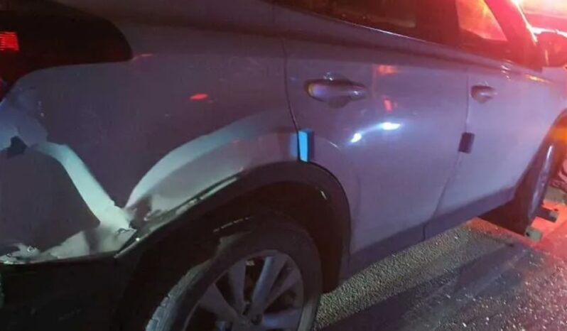 
								TOYOTA RAV 4 full									