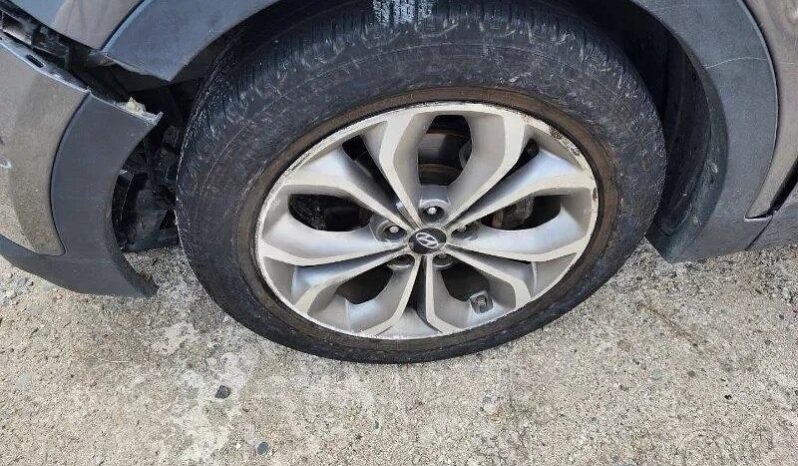
								HYUNDAI SANTA FE full									