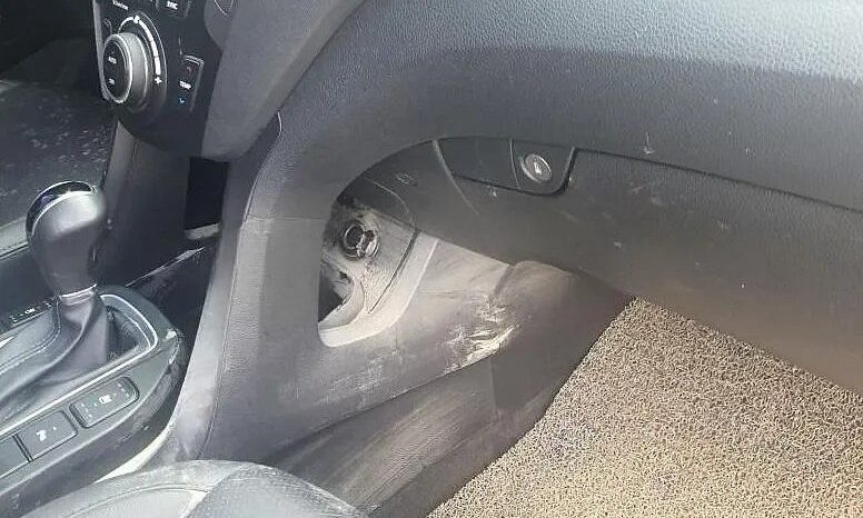 
								HYUNDAI SANTA FE full									