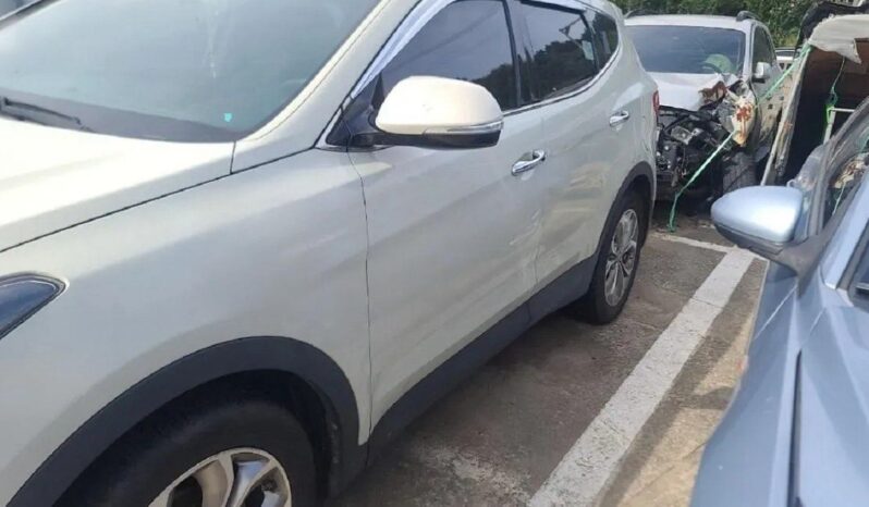 
								HYUNDAI SANTA FE full									
