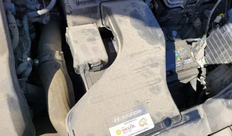
								HYUNDAI SANTA FE full									