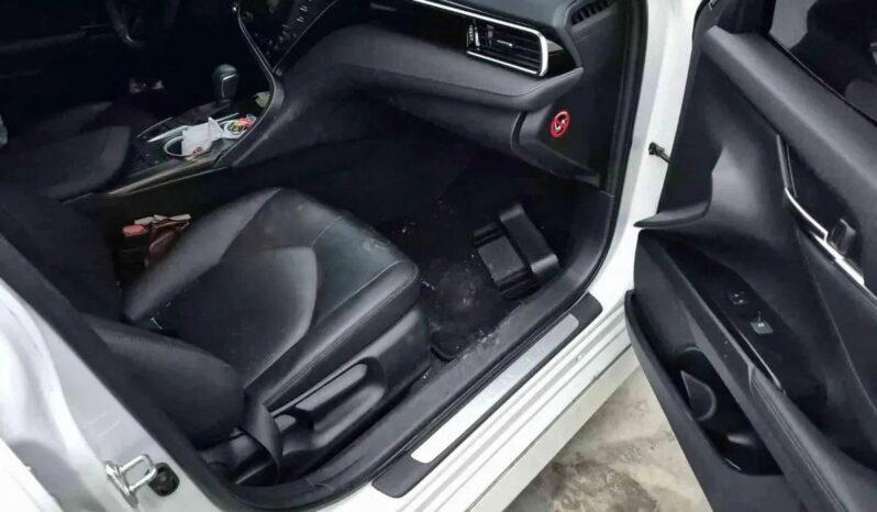 
								TOYOTA CAMRY full									