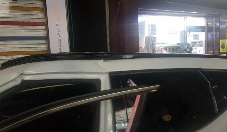 
								HYUNDAI SANTA FE full									